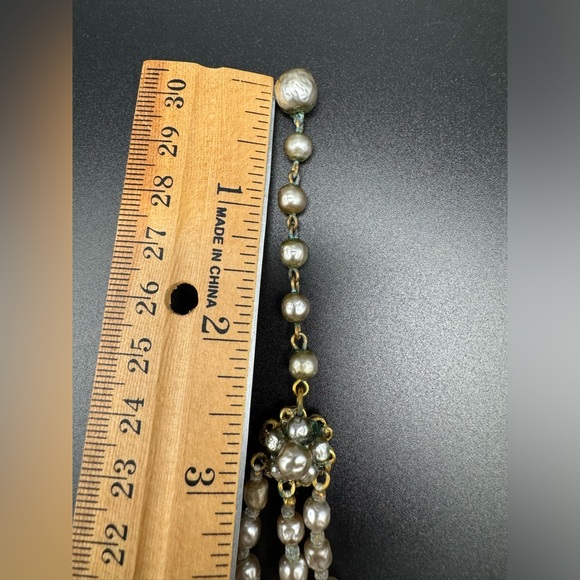 Vintage signed MIRIAM HASKELL Pearls Three Strand Necklace 13'' with 2.5“ extend - Picture 8 of 16